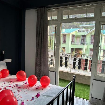 Na-U-Iaka Homestay Шиллонг Екстер'єр фото