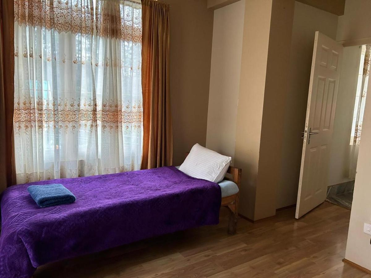 Na-U-Iaka Homestay Шиллонг Екстер'єр фото